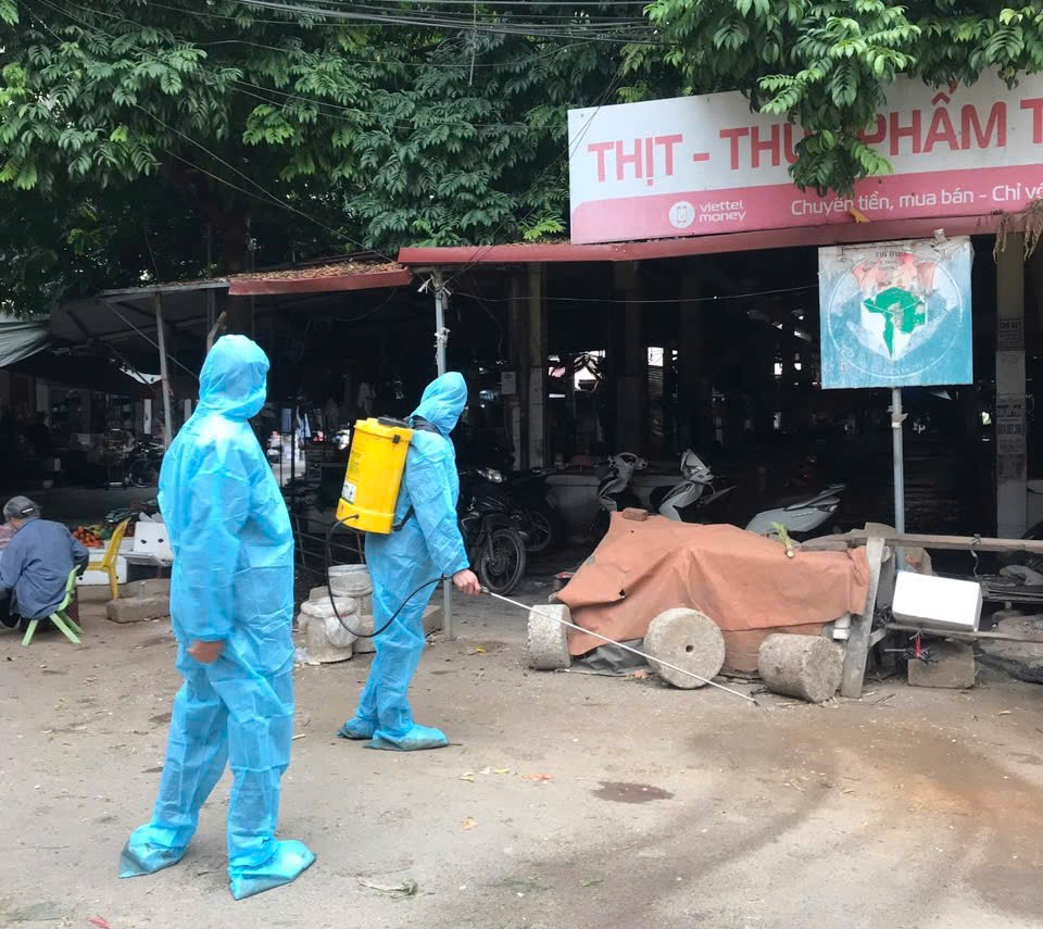 Tổng vệ sinh, khử trùng, tiêu độc môi trường phòng, chống  dịch bệnh gia súc, gia cầm đợt 1 dịp Tết nguyên đán Bính Ngọ  năm 2026- Ảnh 2.