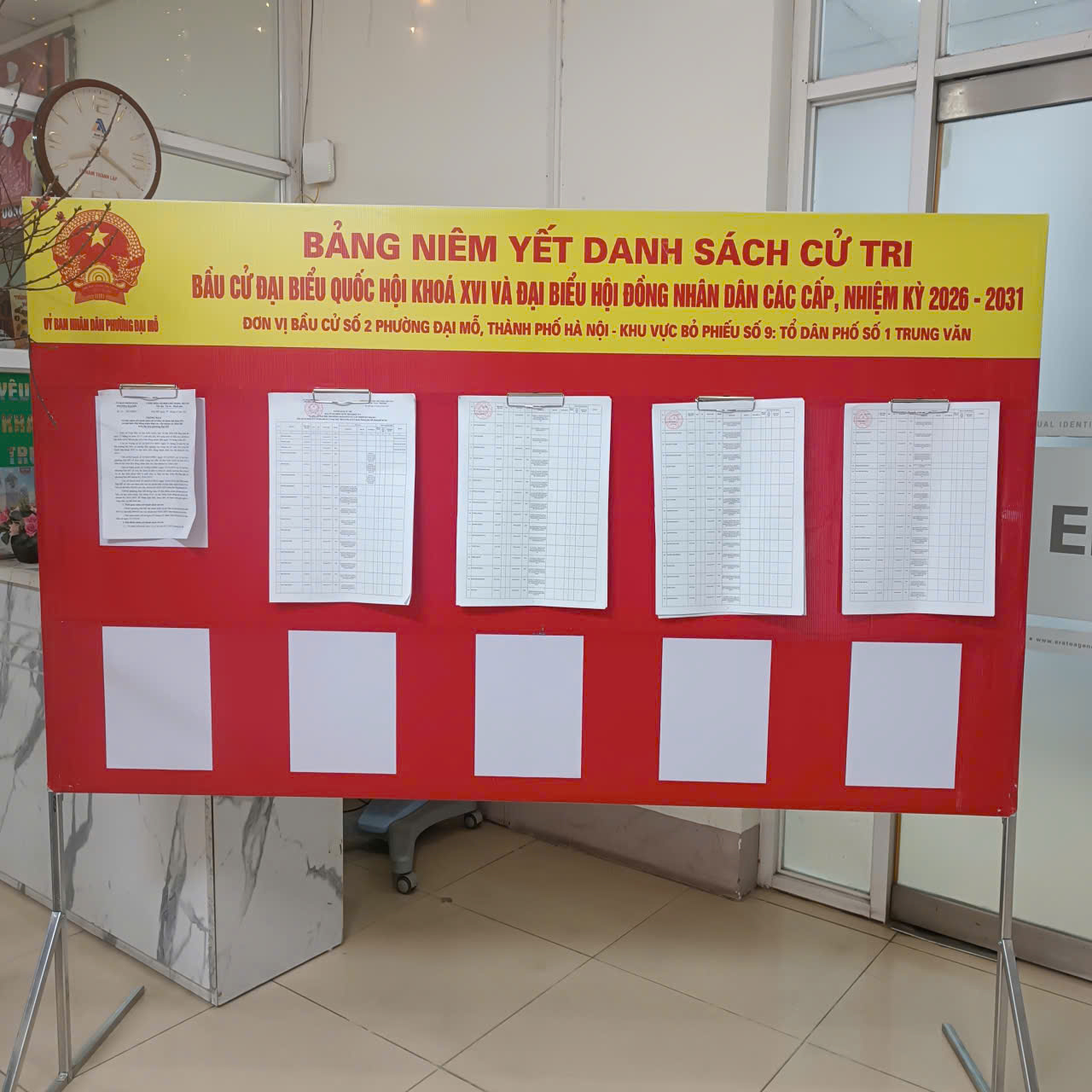 PHƯỜNG ĐẠI MỖ THỰC HIỆN NIÊM YẾT DANH SÁCH CỬ TRI THEO QUY ĐỊNH CỦA LUẬT BẦU CỬ- Ảnh 3.