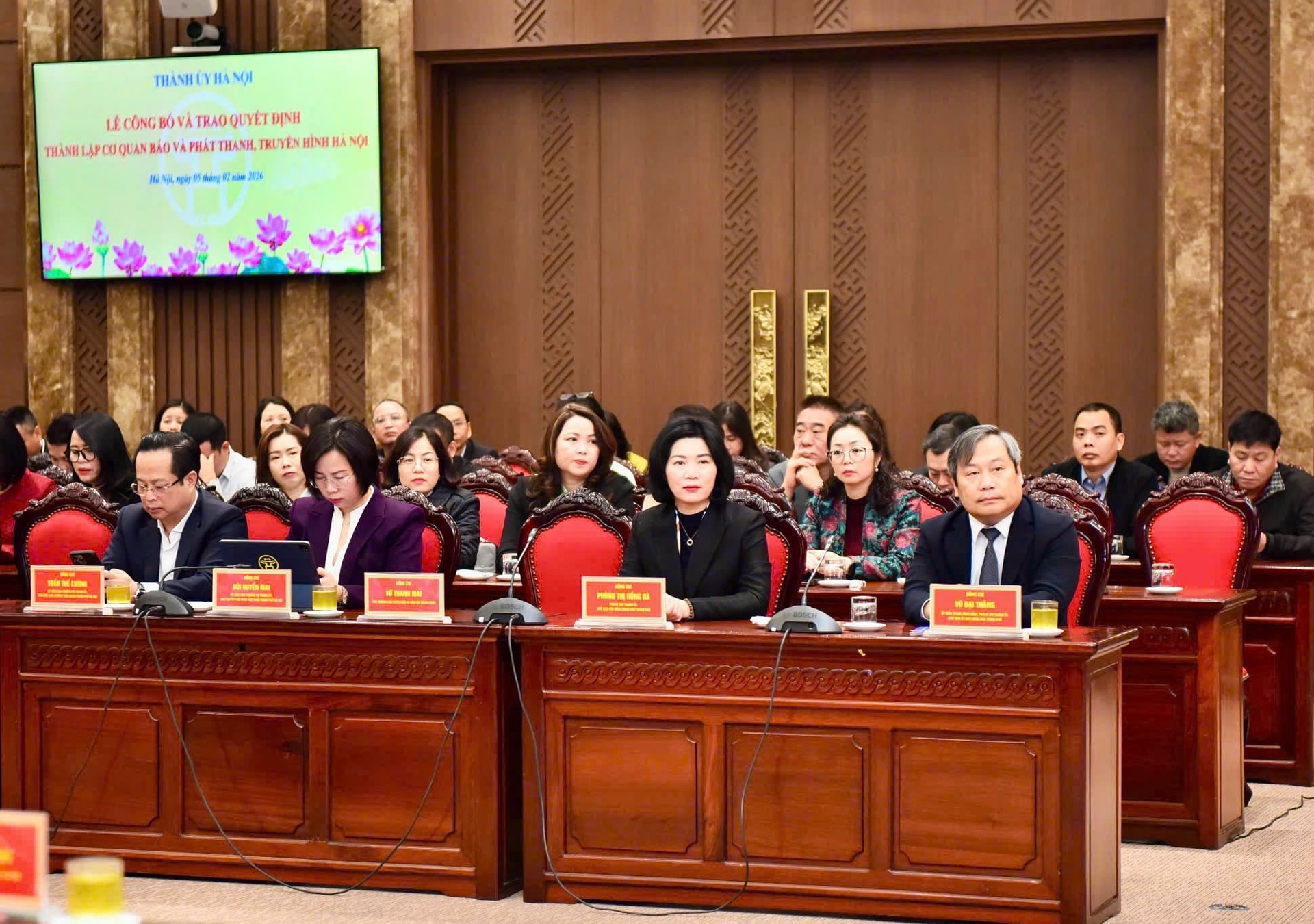 Công bố và trao Quyết định thành lập Cơ quan Báo và Phát thanh, Truyền hình Hà Nội- Ảnh 8.