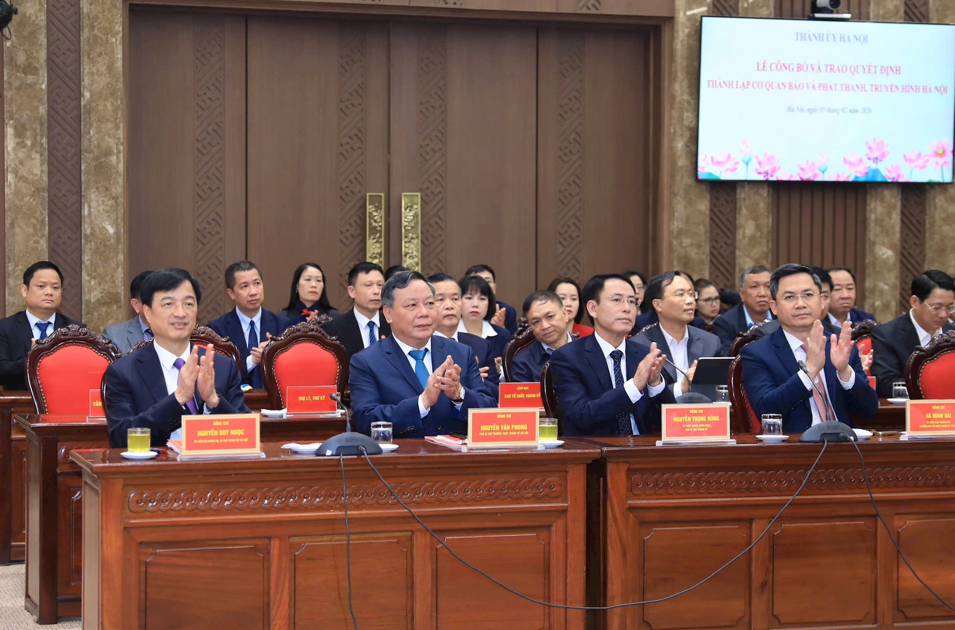 Công bố và trao Quyết định thành lập Cơ quan Báo và Phát thanh, Truyền hình Hà Nội- Ảnh 7.