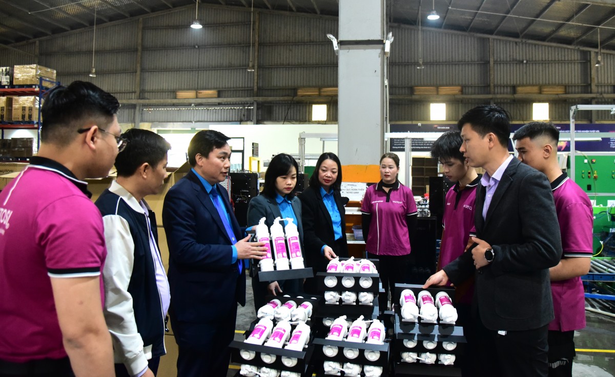 Công đoàn phường Yên Sở gắn kết người lao động qua bữa cơm tất niên- Ảnh 3.