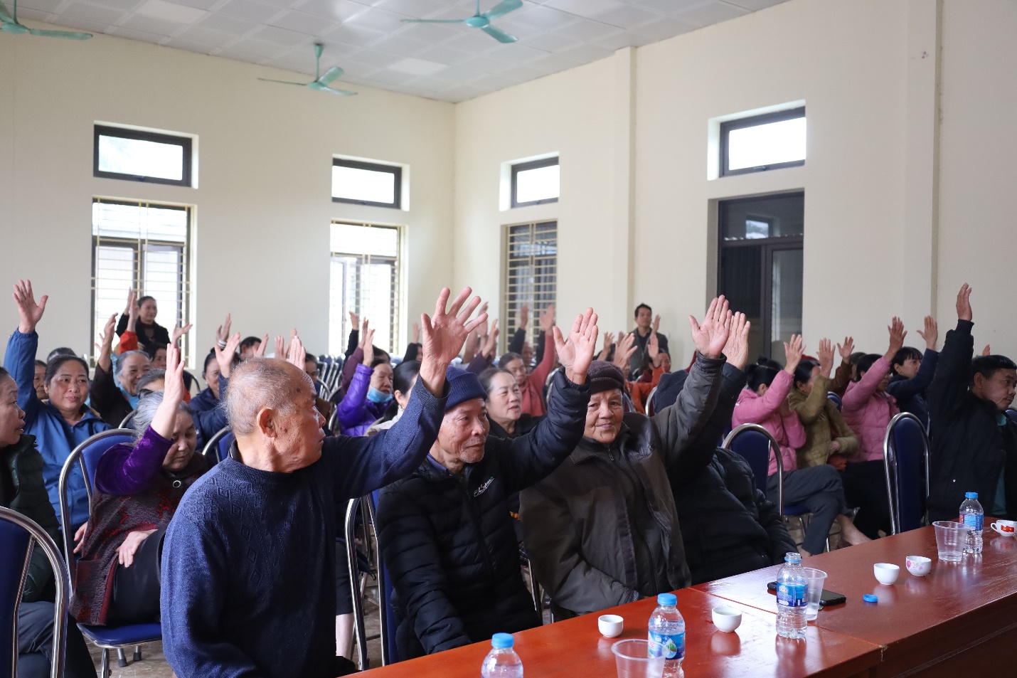 D:\Desktop\HN lấy ý kiến cử tri nơi cư trú\IMG_9768.JPG