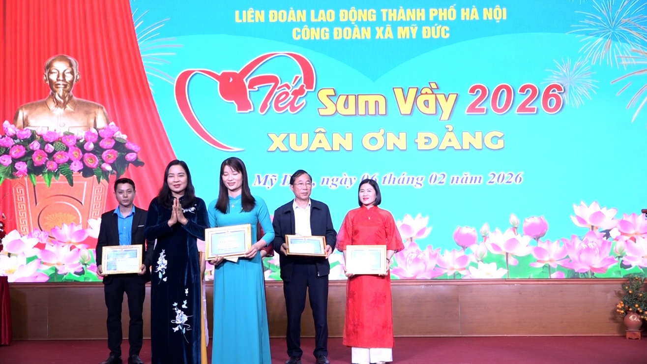 C:\Users\NOVATECHPC\Desktop\BKAVQ 2026\TET SUM VAY\Sequence 01.00_06_10_03.Still039.jpg