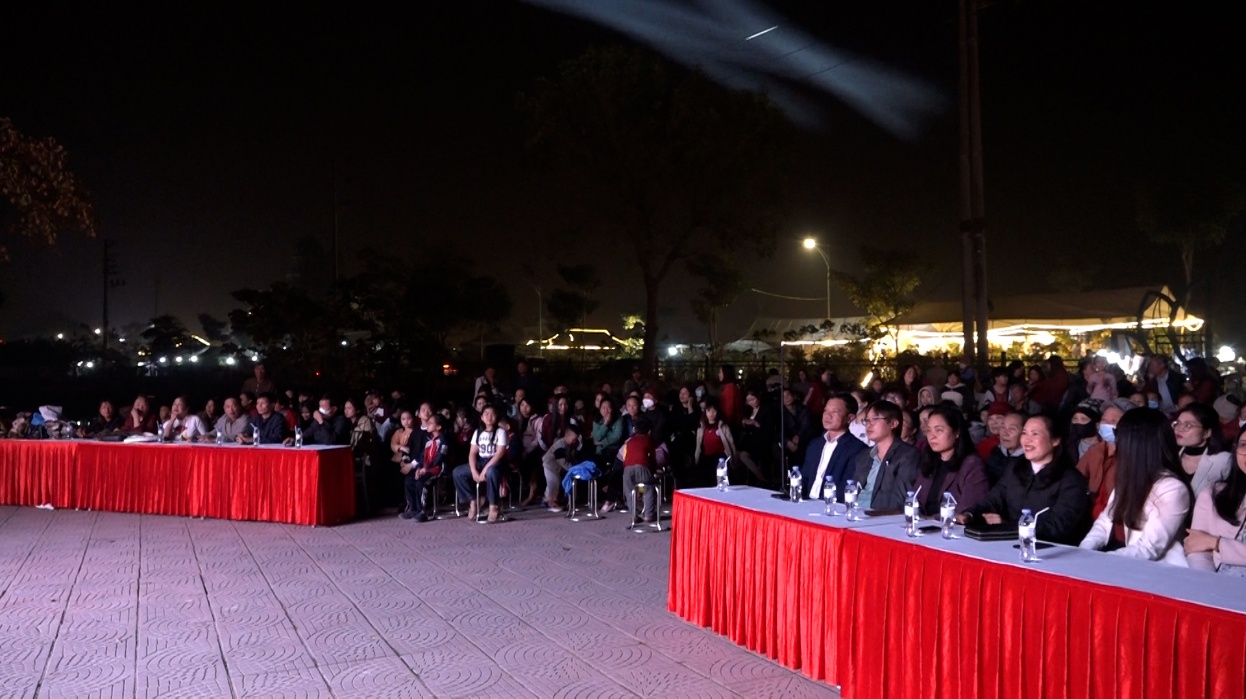 C:\Users\NOVATECHPC\Desktop\BKAVQ 2026\KHAI MAC CHO HOA XUAN\Sequence 01.00_07_00_09.Still028.jpg