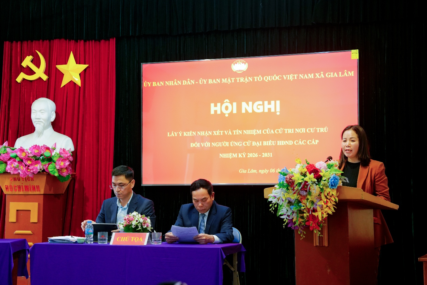 Lấy ý kiến nhận xét của cử tri nơi cư trú đối với người ứng cử đại biểu HĐND tại thôn Dương Đình- Ảnh 5.