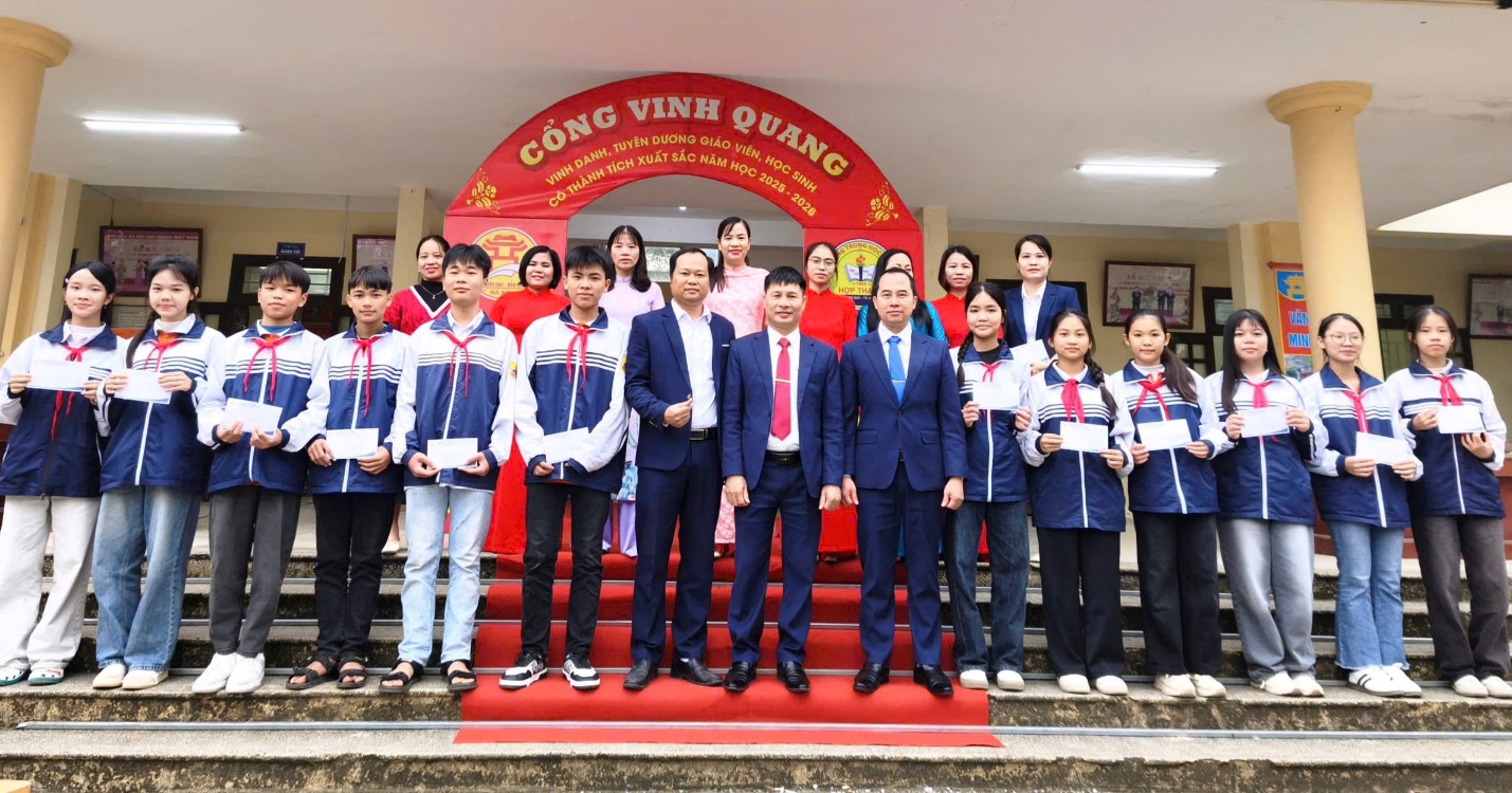 TRƯỜNG THCS HỢP THANH VÀ "CƠN MƯA GIẢI THƯỞNG" NHỮNG NGÀY GIÁP TẾT 2026- Ảnh 1.