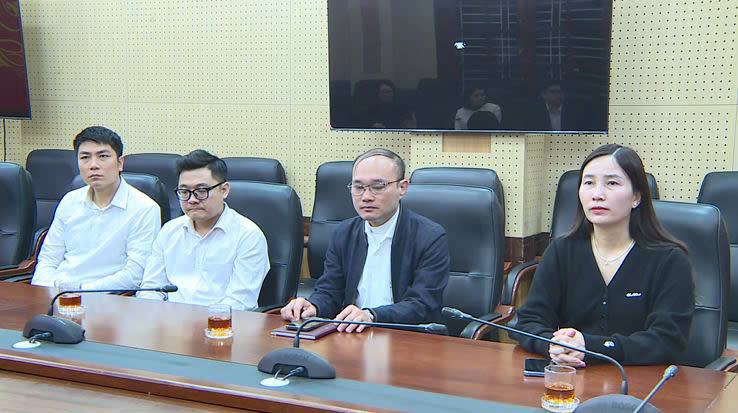 Ngân hàng NN&PTNT chi nhánh Phúc Thọ trao kinh phí Chương trình "Agribank chung tay vì người nghèo Xuân Bính Ngọ năm 2026"- Ảnh 4.