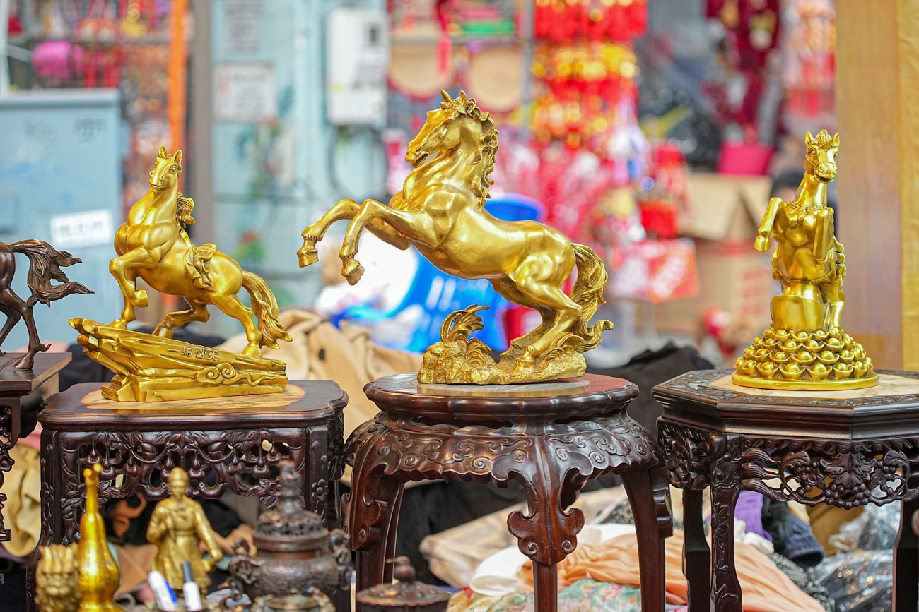 Chợ hoa Hàng Lược 'đánh thức' Tết Bính Ngọ giữa lòng phố cổ- Ảnh 25.