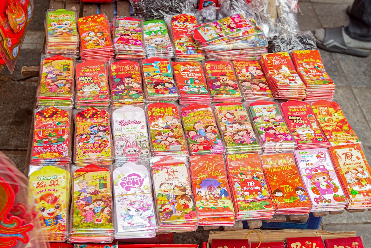 Chợ hoa Hàng Lược 'đánh thức' Tết Bính Ngọ giữa lòng phố cổ- Ảnh 21.