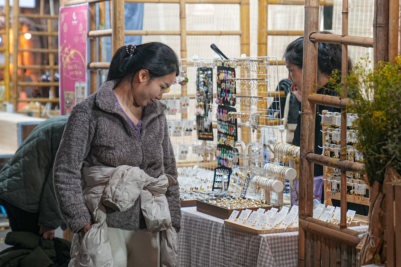 Khai mạc chợ hoa Hàng Lược: Phiên chợ trăm tuổi đón Tết Bính Ngọ- Ảnh 13.