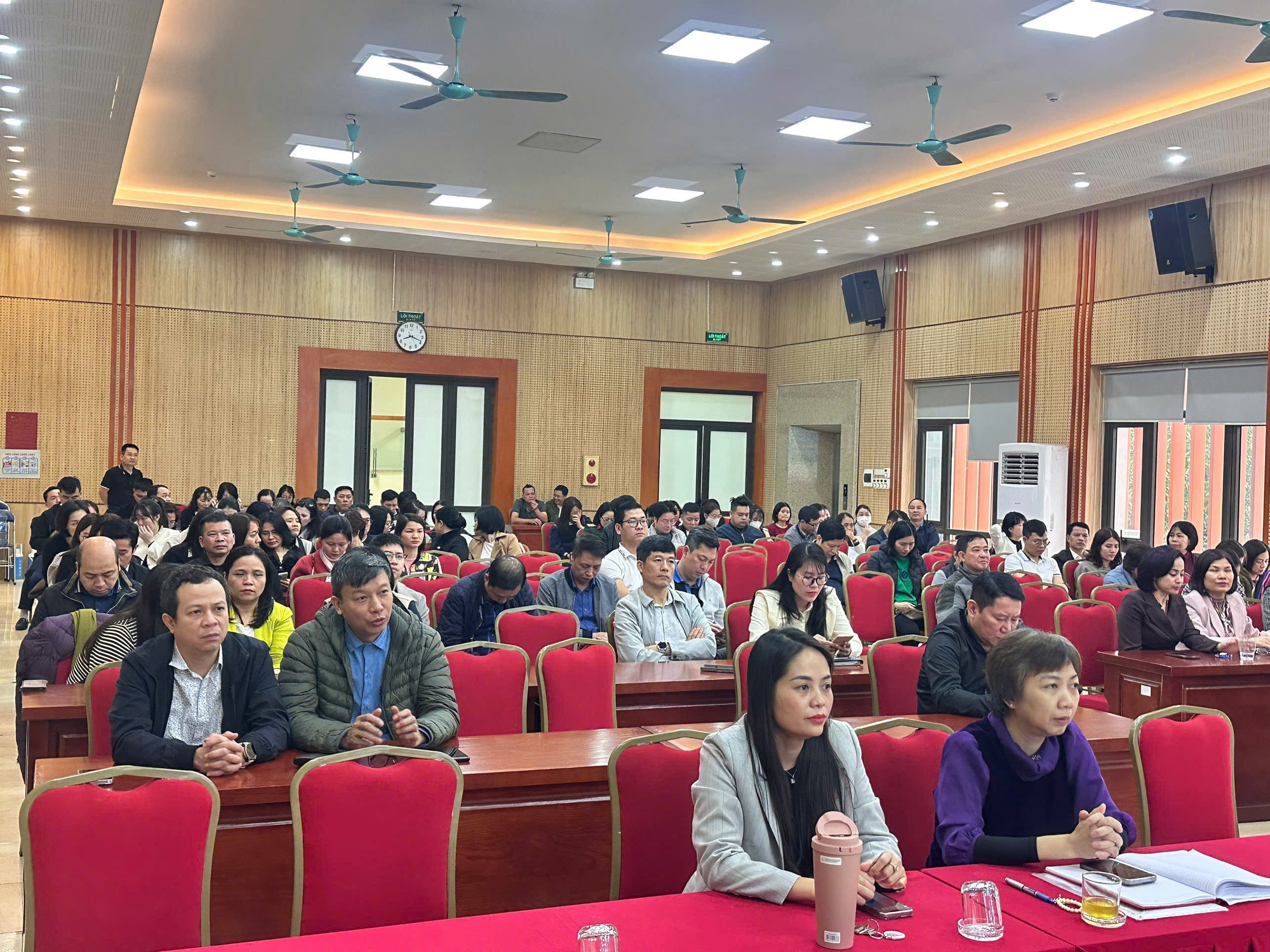 Phường Phương Liệt tổ chức tiếp sóng Hội nghị toàn quốc nghiên cứu, học tập, quán triệt, tuyên truyền và triển khai chương trình hành động thực hiện Nghị quyết Đại hội đại biểu toàn quốc lần thứ XIV của Đảng- Ảnh 4.