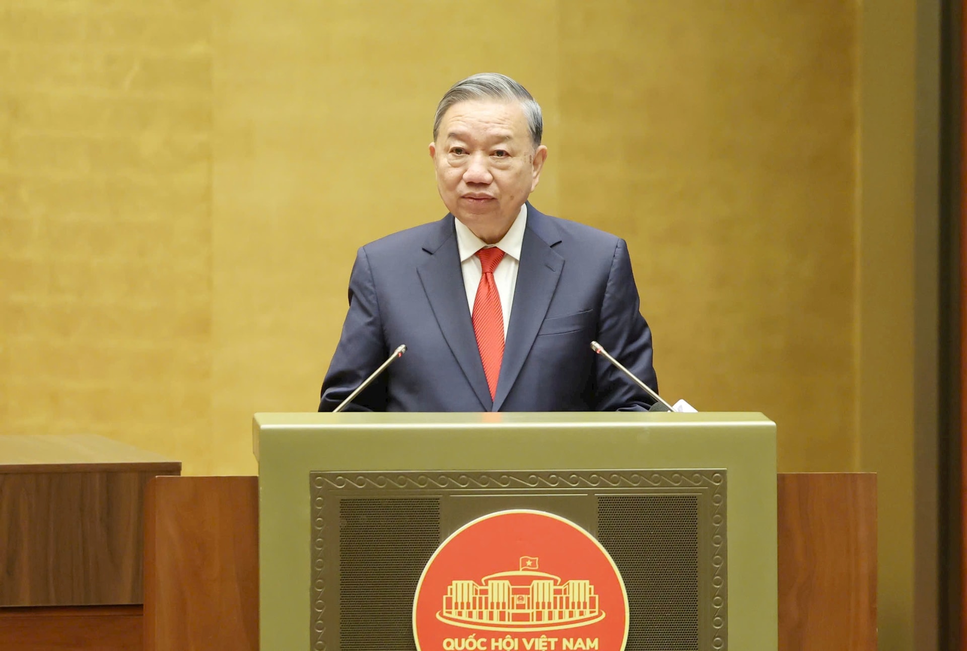 Tổng Bí thư Tô Lâm: Chuyển mạnh từ 