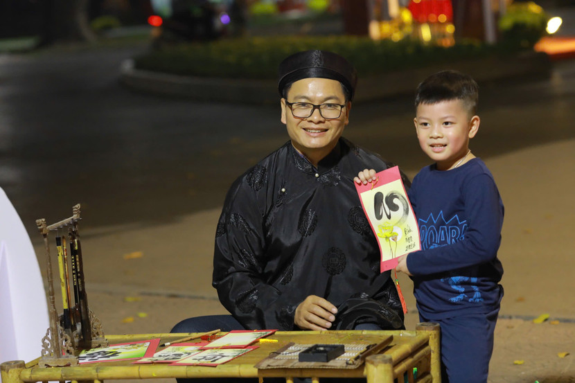 "Không gian Tết Việt 2026": Điểm hẹn văn hóa Tết giữa lòng Hà Nội- Ảnh 4.