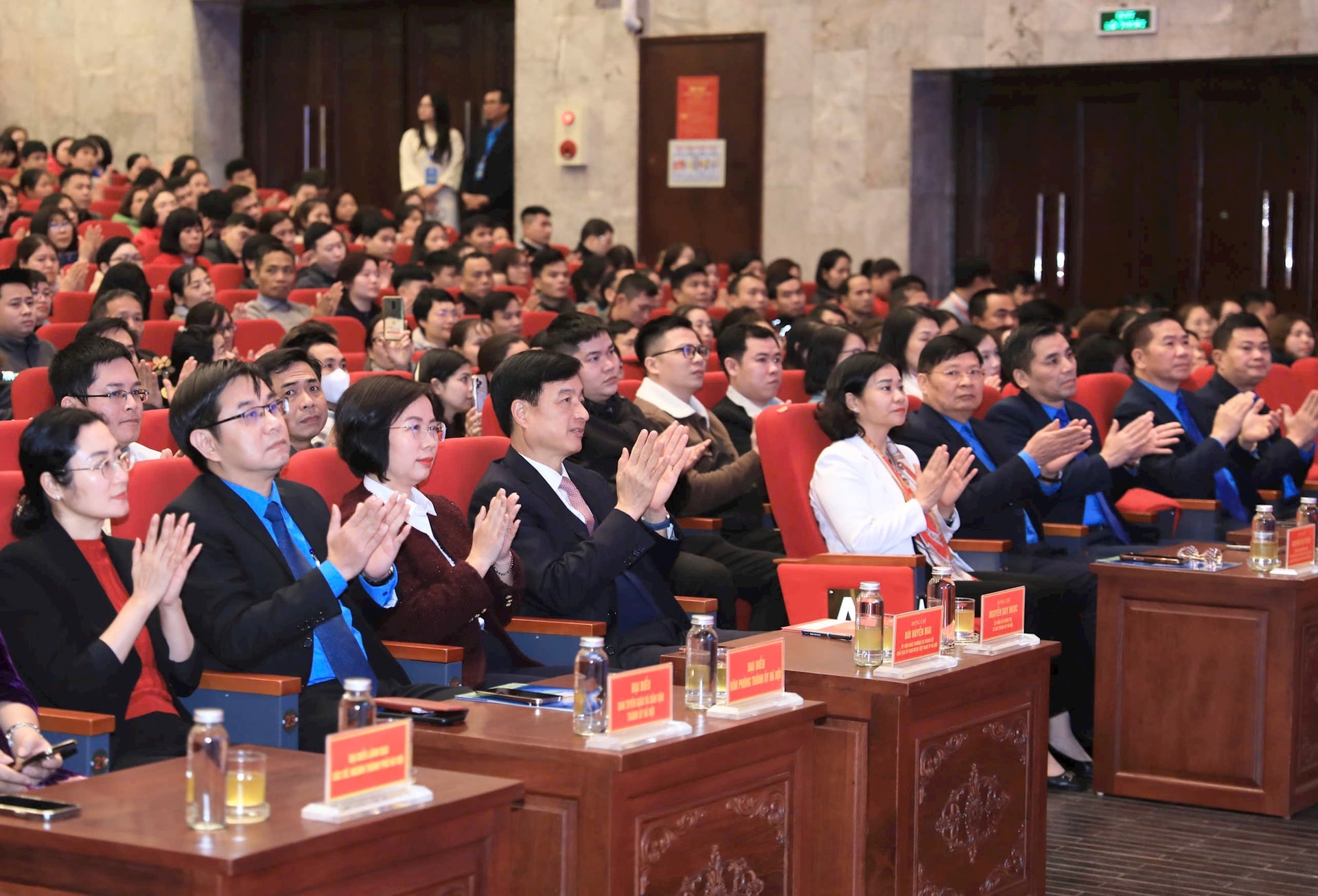 "Tết sum vầy - Xuân ơn Đảng” lan tỏa nghĩa tình với công nhân Thủ đô- Ảnh 1.