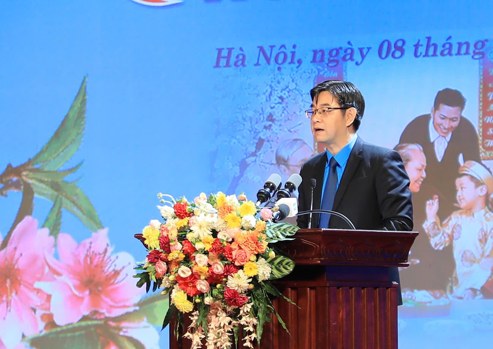 "Tết sum vầy - Xuân ơn Đảng” lan tỏa nghĩa tình với công nhân Thủ đô- Ảnh 2.