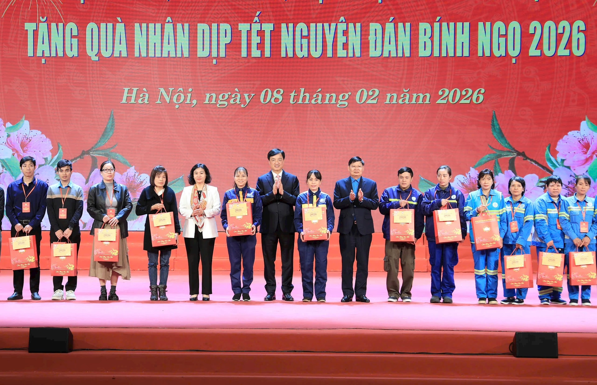 "Tết sum vầy - Xuân ơn Đảng” lan tỏa nghĩa tình với công nhân Thủ đô- Ảnh 5.