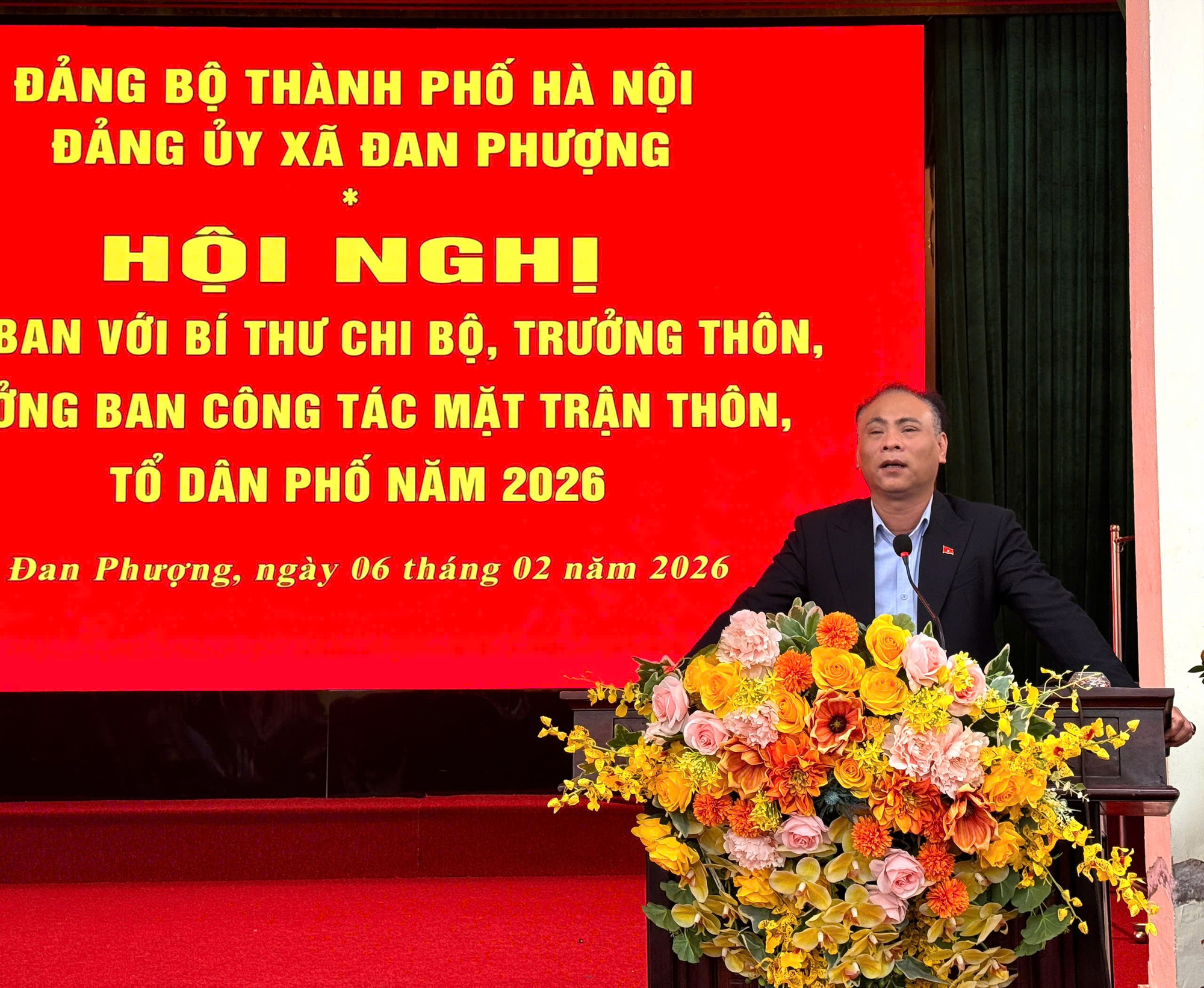 Hội nghị giao ban với bí thư chi bộ, trưởng thôn, trưởng ban công tác mặt trận thôn, tổ dân phố năm 2026- Ảnh 3.