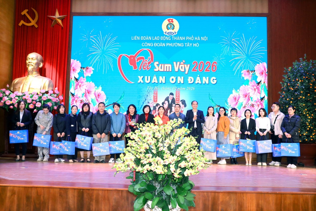 Công đoàn phường Tây Hồ chăm lo Tết cho người lao động, phát động phong trào thi đua đổi mới sáng tạo năm 2026- Ảnh 2.