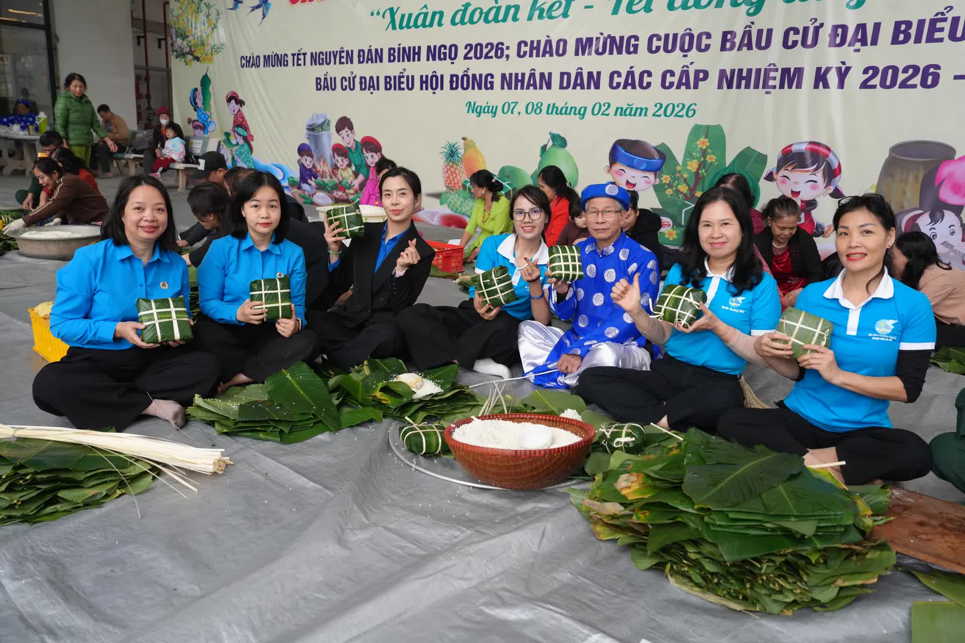 Chào mừng Tết Nguyên đán Bính Ngọ 2026: Phường Yên Sở tổ chức chương trình gói bánh trưng 1.000 bánh chưng “Xuân đoàn kết – Tết đong đầy”  trao tặng hộ khó khăn- Ảnh 6.