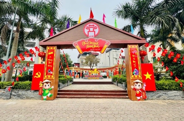 Hoài Đức tập trung tháo gỡ "điểm nghẽn", quyết tâm xây dựng diện mạo đô thị văn minh, an toàn trước thềm Tết Bính Ngọ 2026

- Ảnh 2.