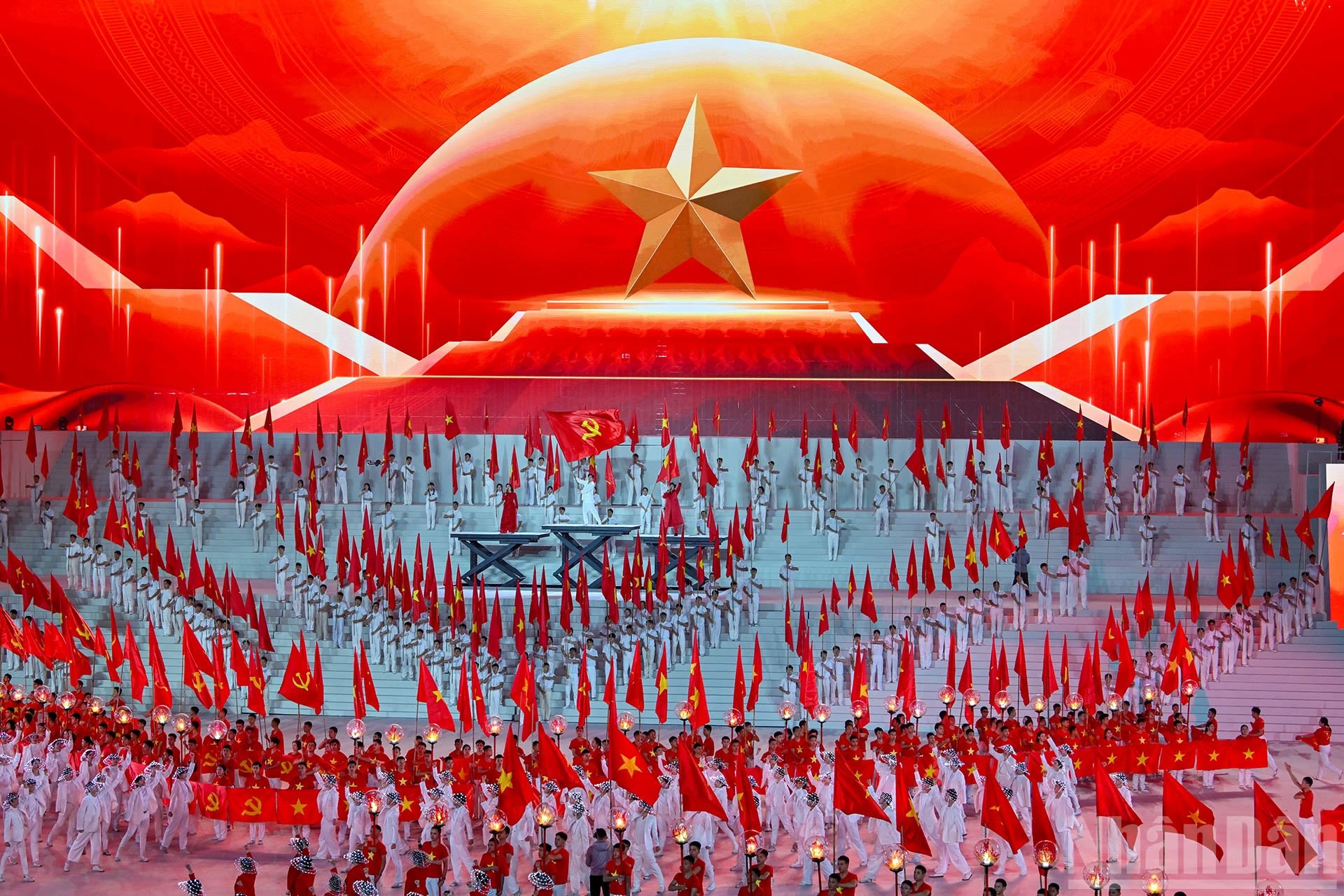 Chuyên đề: Một số vấn đề mới, cốt lõi và kinh nghiệm 40 năm đổi mới trong văn kiện Đại hội XIV của Đảng- Ảnh 3.