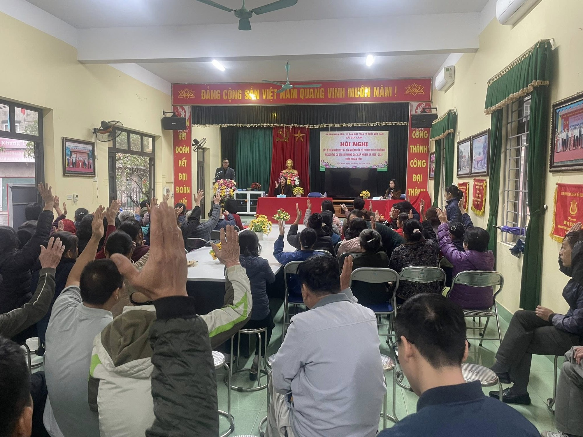 Hoàn thành lấy ý kiến cử tri nơi cư trú tại xã Gia Lâm- Ảnh 9.