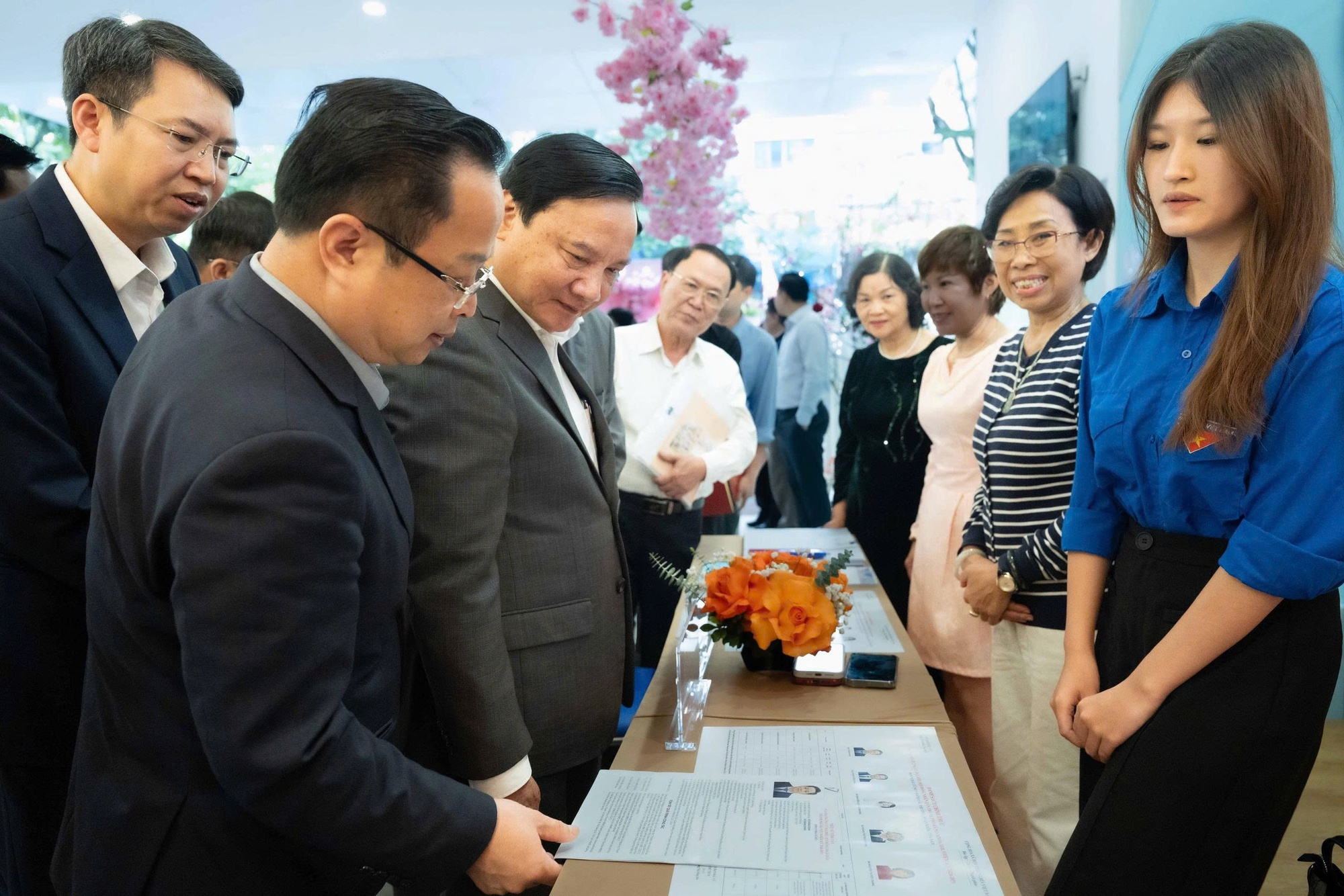 Phó Chủ tịch Quốc hội Nguyễn Khắc Định giám sát, kiểm tra công tác chuẩn bị bầu cử tại TP. Hà Nội- Ảnh 6.