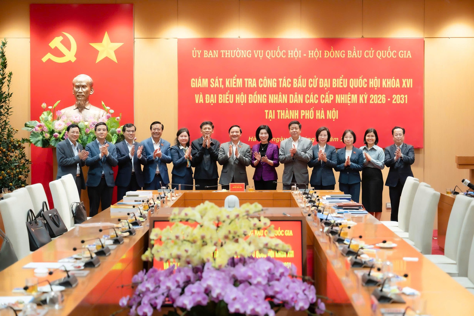 Phó Chủ tịch Quốc hội Nguyễn Khắc Định giám sát, kiểm tra công tác chuẩn bị bầu cử tại TP. Hà Nội- Ảnh 19.