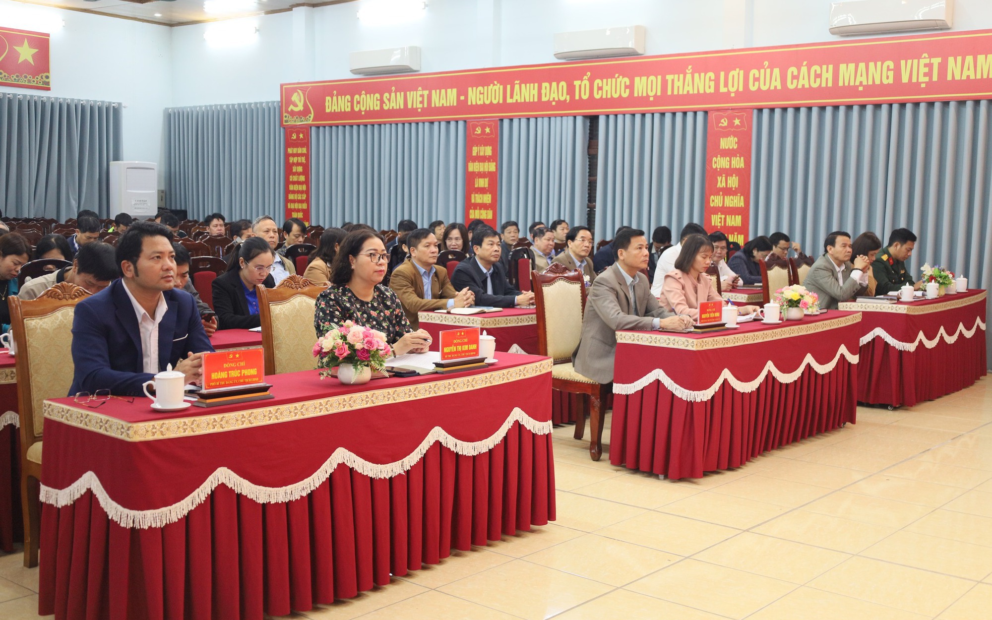 XÃ CỔ ĐÔ THAM GIA HỘI NGHỊ TRỰC TUYẾN TOÀN QUỐC HỌC TẬP, QUÁN TRIỆT NGHỊ QUYẾT SỐ 79-NQ/TW VÀ NGHỊ QUYẾT SỐ 80-NQ/TW CỦA BỘ CHÍNH TRỊ
