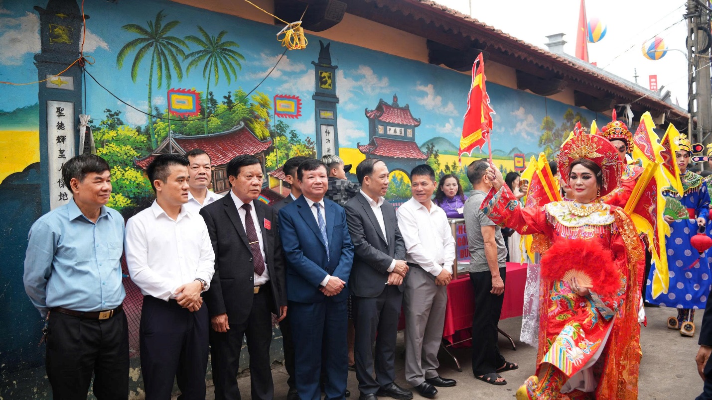 Hoài Đức: Lãnh đạo xã dâng lễ tại các lễ hội truyền thống tháng Giêng năm Bính Ngọ 2026- Ảnh 1.