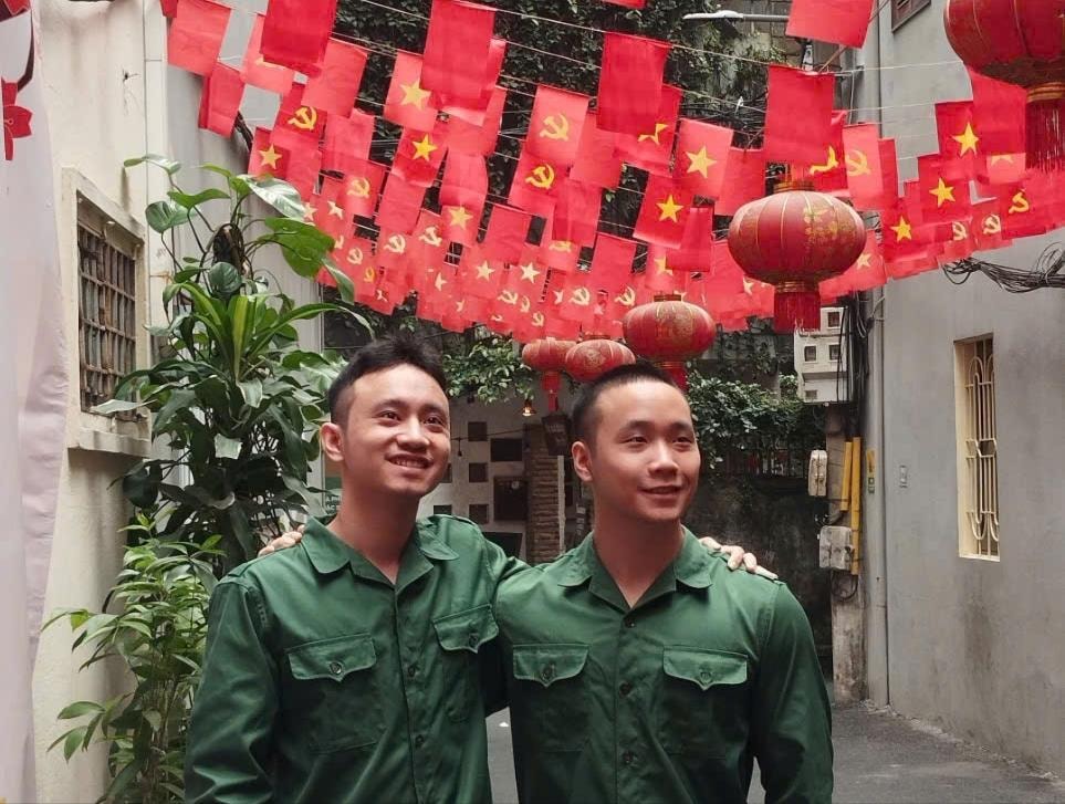Tự hào thanh niên Thủ đô - Hai anh em tình nguyện nhập ngũ- Ảnh 1.