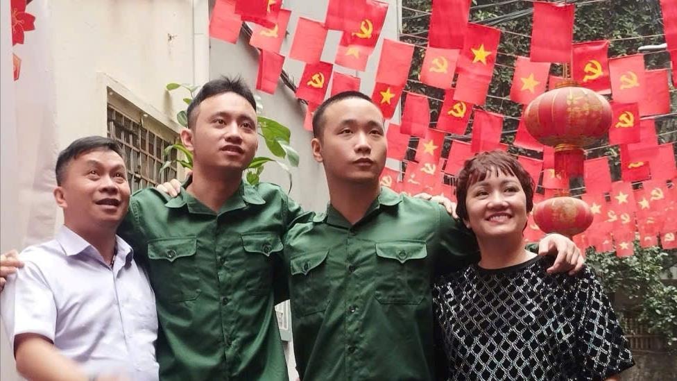 Tự hào thanh niên Thủ đô - Hai anh em tình nguyện nhập ngũ- Ảnh 4.