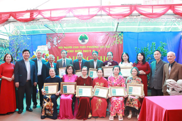 Phường Tây Hồ tổ chức Lễ chúc thọ, mừng thọ Xuân Bính Ngọ 2026: Tri ân thế hệ đi trước, tiếp nối truyền thống tốt đẹp!- Ảnh 11.