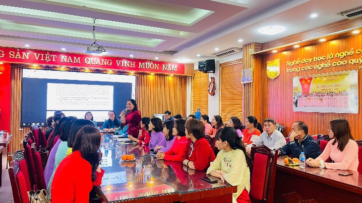 CHI BỘ TRƯỜNG THCS YÊN SỞ TỔ CHỨC SINH HOẠT CHUYÊN ĐỀ THÁNG 3 NĂM 2026: "PHÁT HUY SỨC MẠNH ĐẠI ĐOÀN KẾT DÂN TỘC TRONG SỰ NGHIỆP XÂY DỰNG PHÁT TRIỂN ĐẤT NƯỚC VÀ BẢO VỆ TỔ QUỐC TRONG KỈ NGUYÊN MỚI"- Ảnh 1.