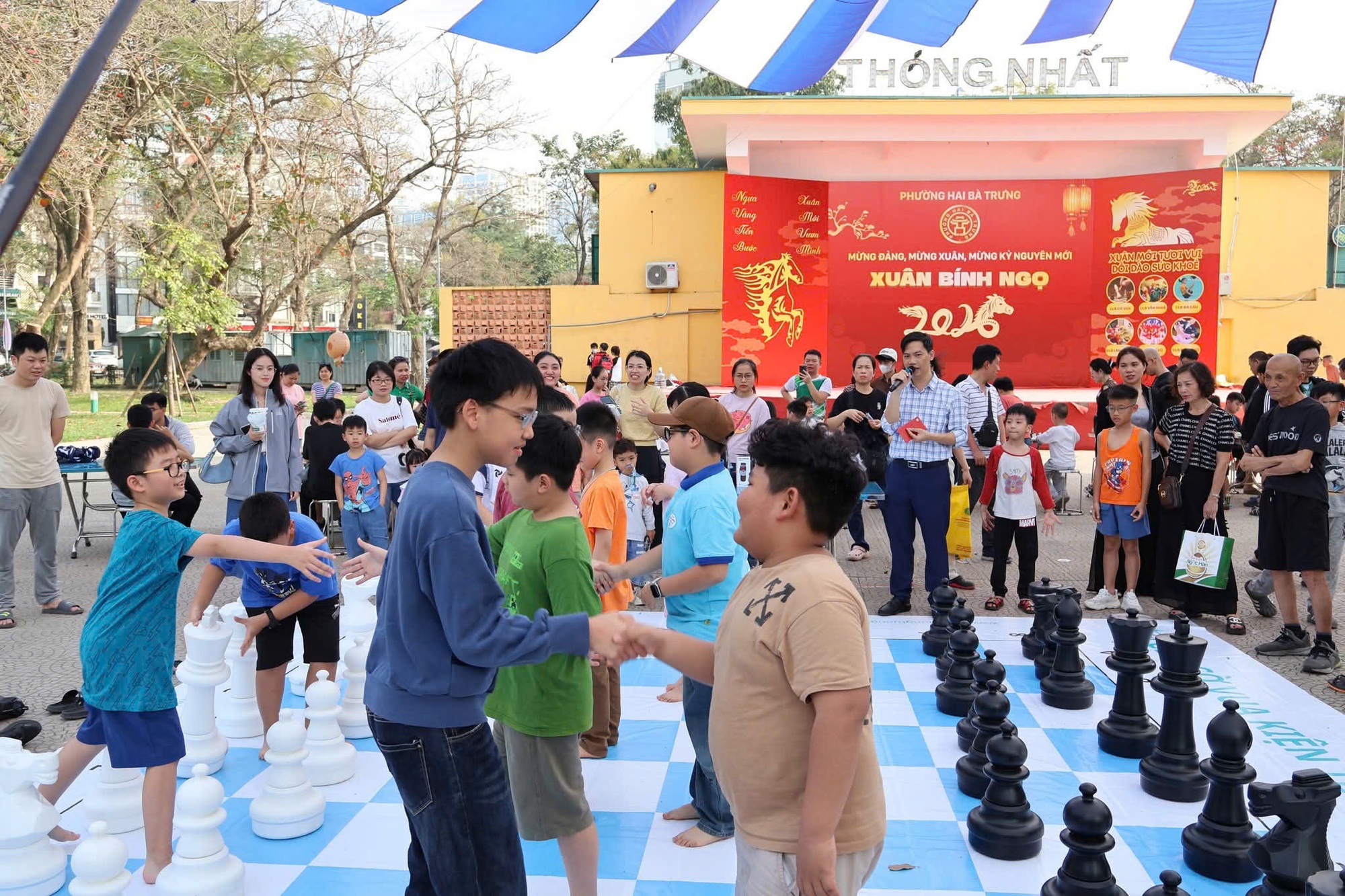 Rộn ràng sắc Xuân – Sôi nổi chuỗi hoạt động văn hóa, thể thao chào mừng Ngày bầu cử tại phường Hai Bà Trưng- Ảnh 6.