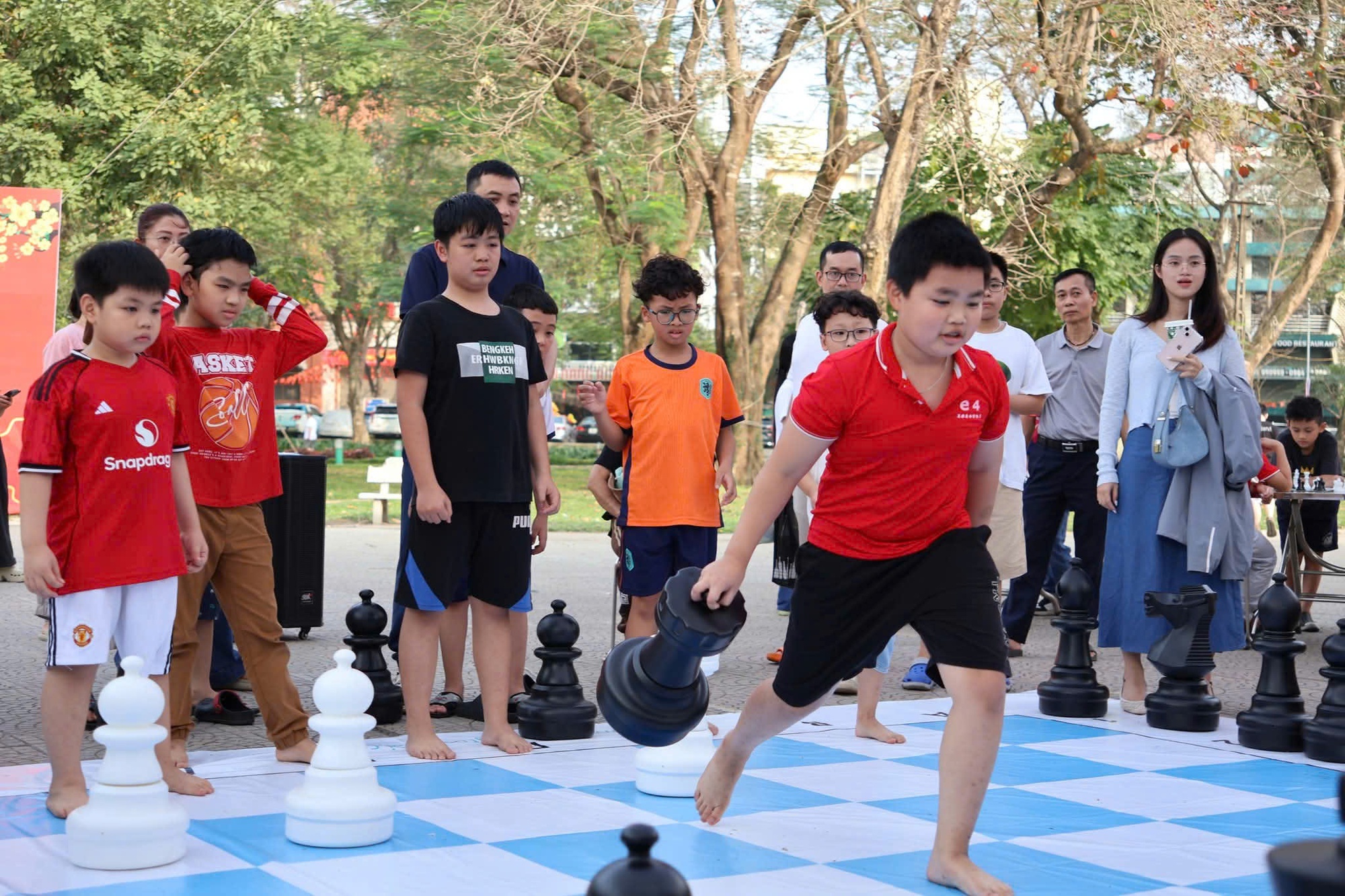 Rộn ràng sắc Xuân – Sôi nổi chuỗi hoạt động văn hóa, thể thao chào mừng Ngày bầu cử tại phường Hai Bà Trưng- Ảnh 7.