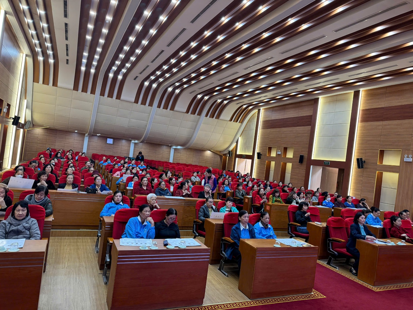 Hội Liên hiệp Phụ nữ xã Gia Lâm tổ chức hội nghị mạn đàm tiểu sử người ứng cử đại biểu Quốc hội và HĐND các cấp- Ảnh 2.