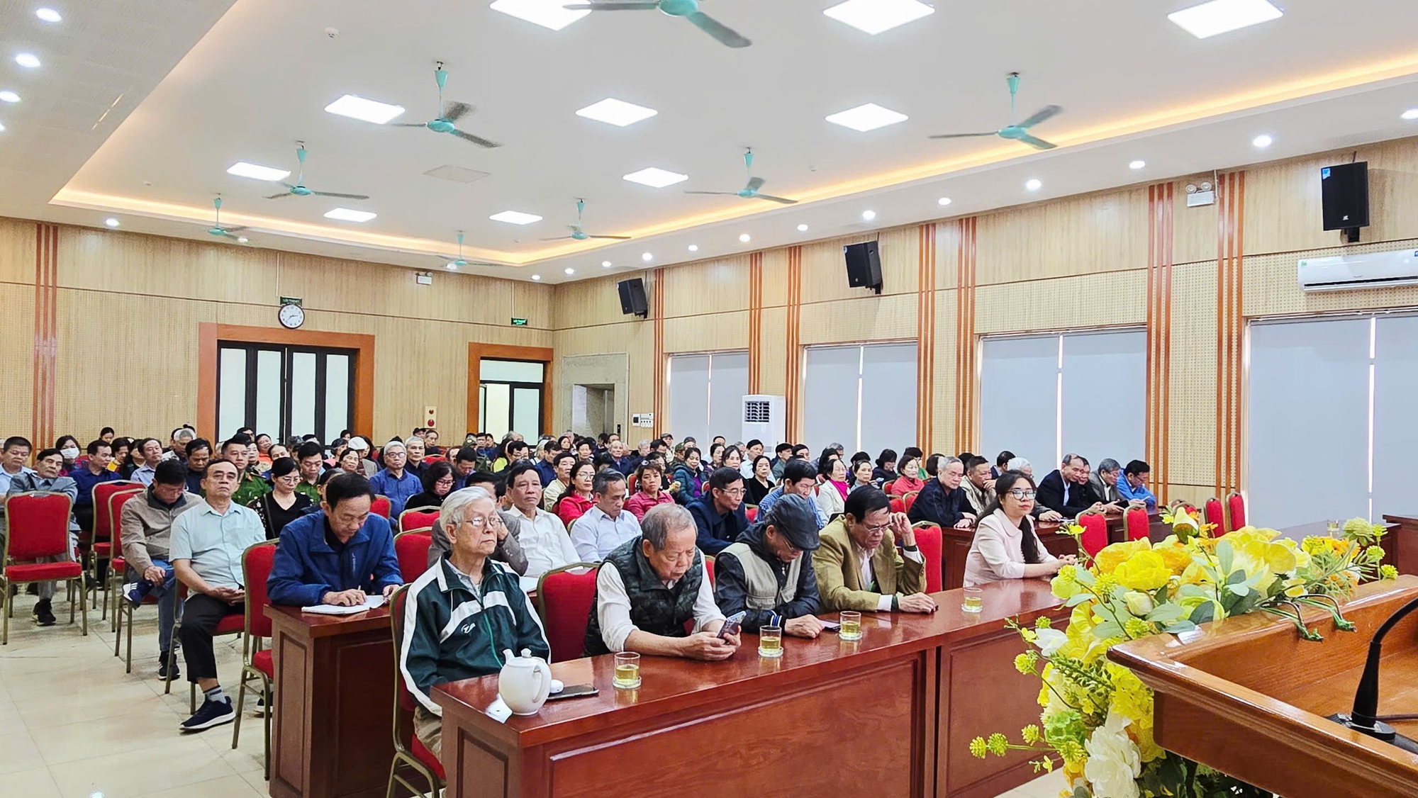 Cử tri kỳ vọng vào các ứng cử viên đại biểu HĐND phường Phương Liệt - Đơn vị bầu cử số 1- Ảnh 1.