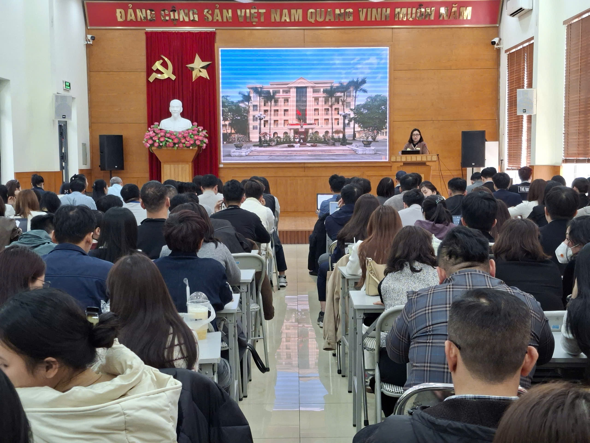 Khai giảng Lớp bồi dưỡng nhận thức về Đảng- Ảnh 2.