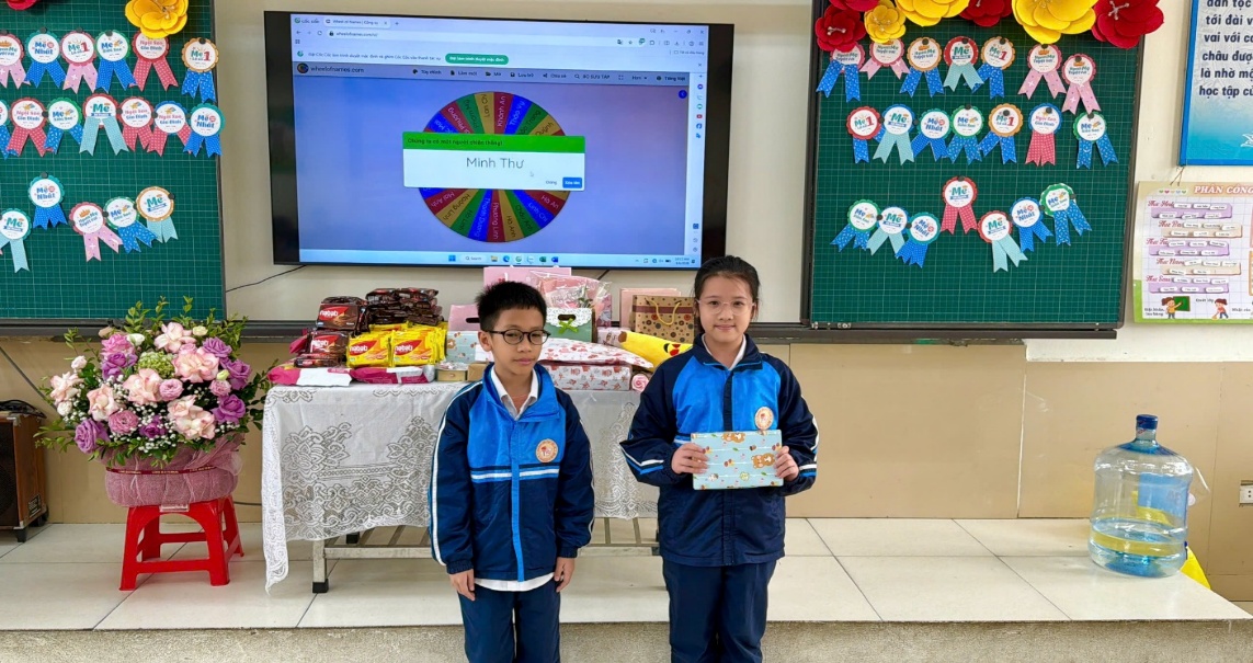 D:\Ảnh 2025\Quốc tế phụ nữ\4A2\z7601065538116_e10724cc4ee69f87a0391717f5b15f8b.jpg