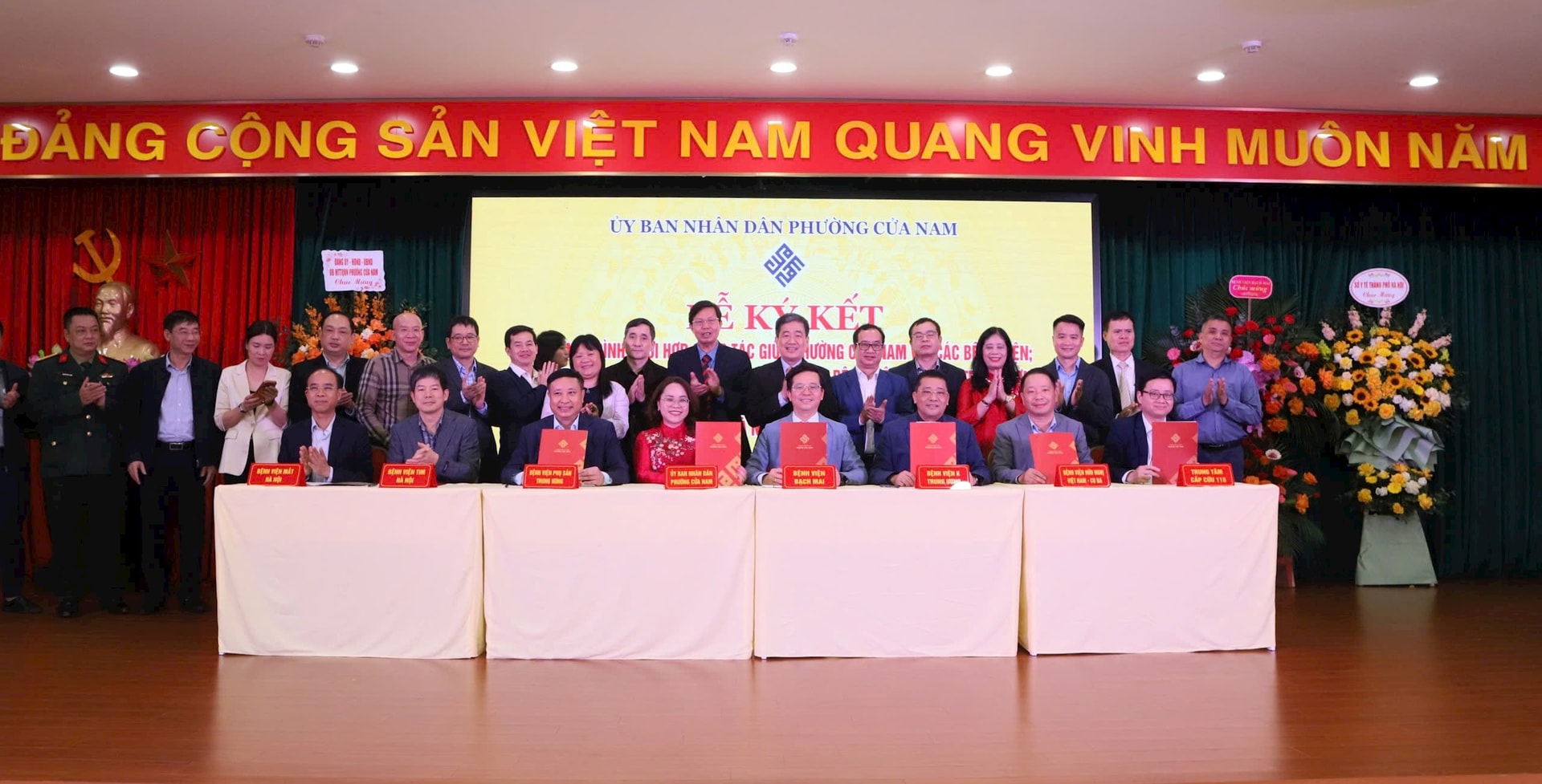 Phường Cửa Nam từng bước nâng cao chất lượng khám chữa bệnh ở cơ sở- Ảnh 2.