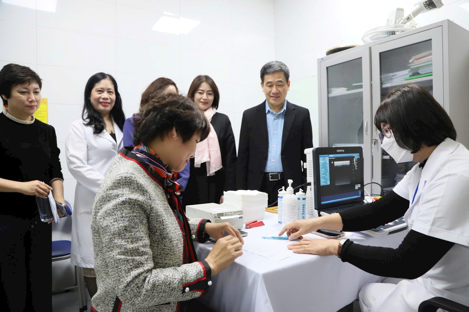 Phường Cửa Nam từng bước nâng cao chất lượng khám chữa bệnh ở cơ sở- Ảnh 3.