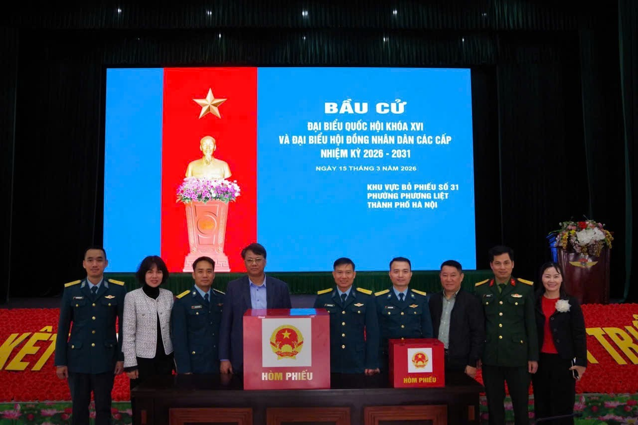 Phường Phương Liệt tăng cường giám sát công tác chuẩn bị bầu cử, bảo đảm ngày hội toàn dân diễn ra đúng luật, an toàn- Ảnh 3.