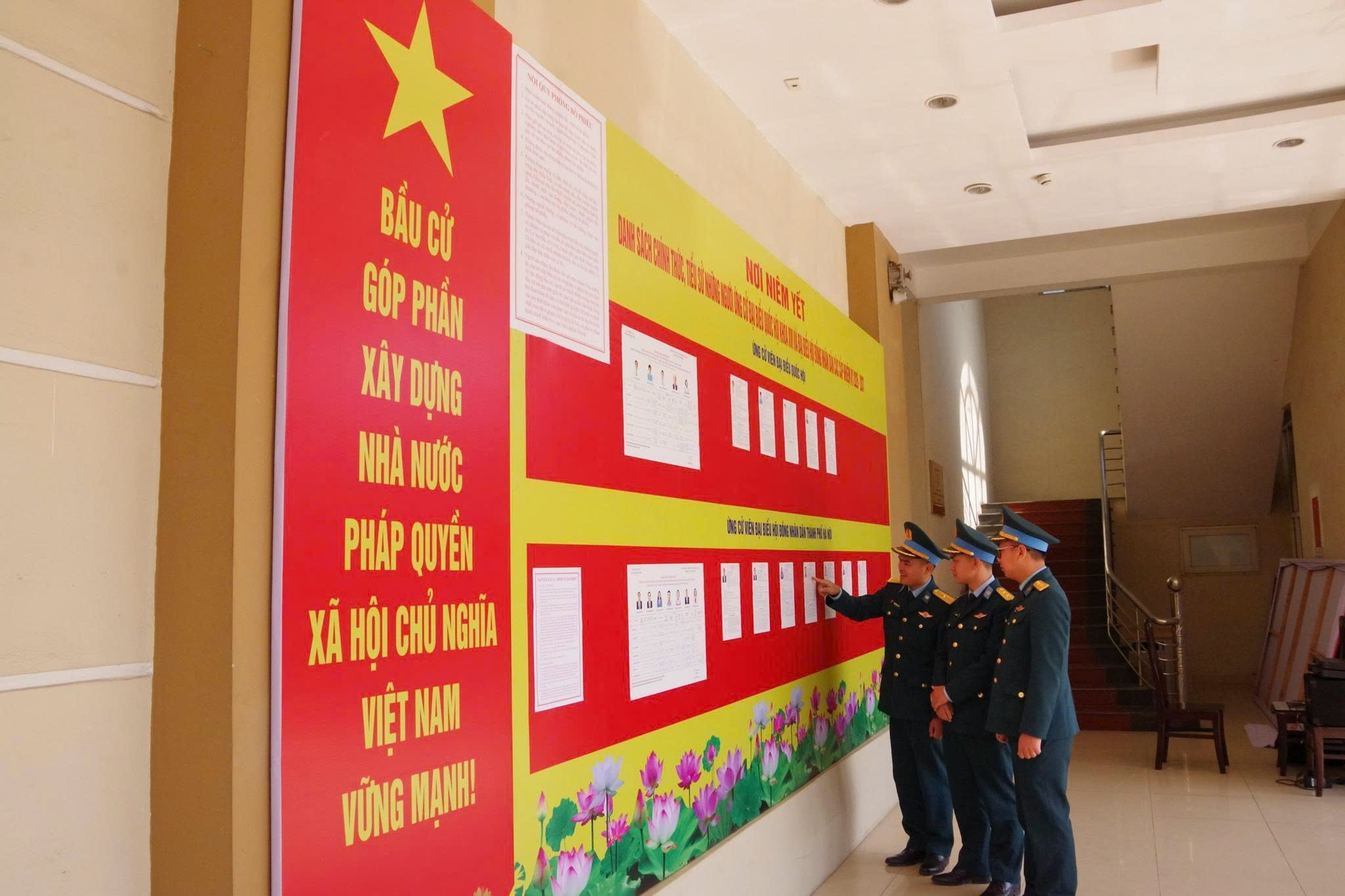 Phường Phương Liệt tăng cường giám sát công tác chuẩn bị bầu cử, bảo đảm ngày hội toàn dân diễn ra đúng luật, an toàn- Ảnh 8.