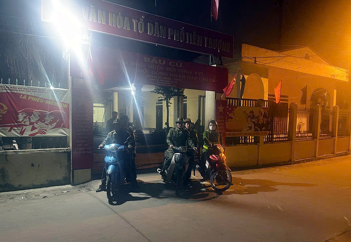 Công an xã Xuân Mai triển khai công tác đảm bảo ANTT phục vụ bầu cử.- Ảnh 3.