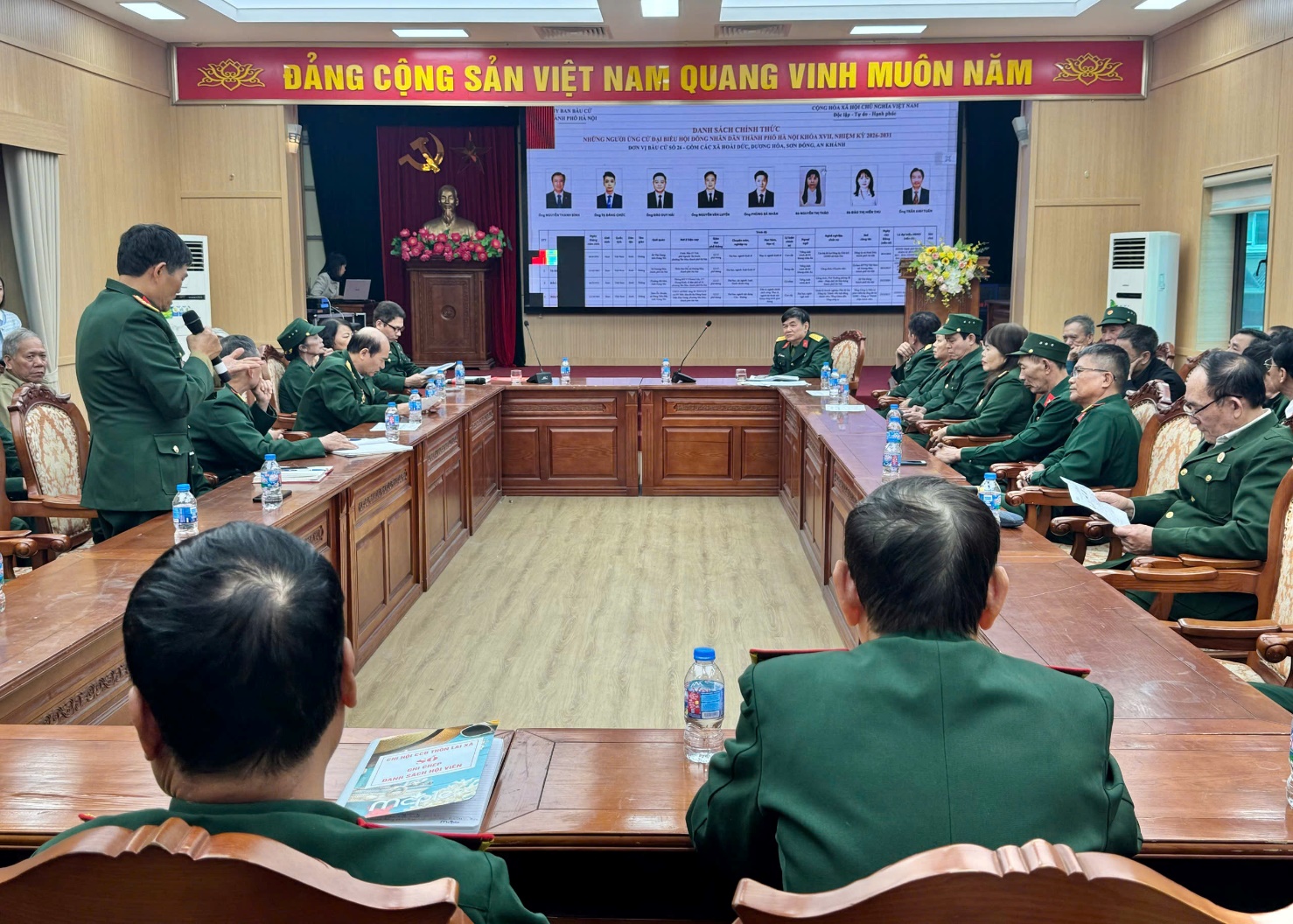 Hội CCB xã Hoài Đức mạn đàm tiểu sử ứng cử viên đại biểu Quốc hội khóa XVI, đại biểu HĐND các cấp nhiệm kỳ 2026 - 2031- Ảnh 3.