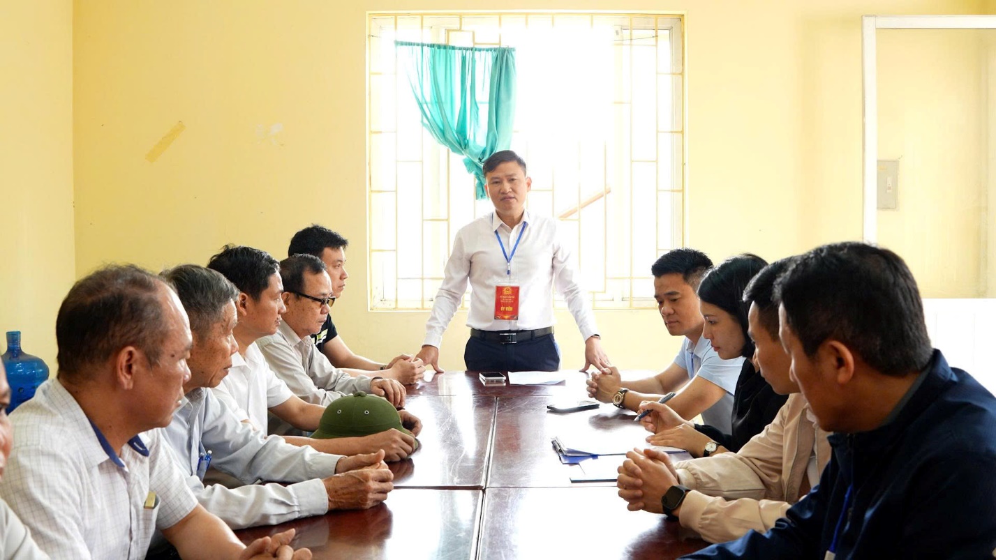 Đồng chí Kiều Duy Tập – UV BTV, Chủ nhiệm Ủy ban Kiểm tra Đảng ủy xã kiểm tra, giám sát công tác bầu cử- Ảnh 1.