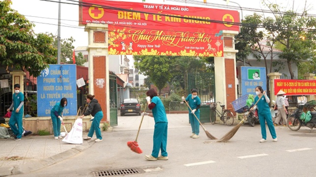 Xã Hoài Đức ra quân vệ sinh môi trường phục vụ bầu cử đại biểu Quốc hội khóa XVI và đại biểu HĐND các cấp nhiệm kỳ 2026-2031- Ảnh 4.