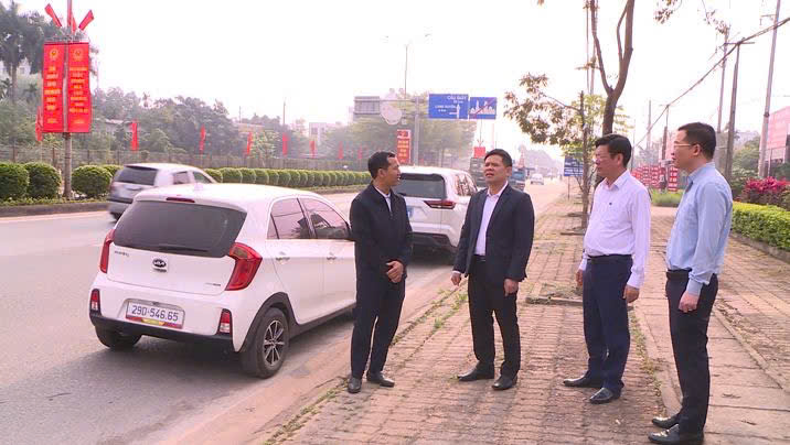 Đồng chí Chủ tịch UBND xã Kiều Trọng Sỹ kiểm tra công tác chuẩn bị bầu cử trên địa bàn- Ảnh 3.