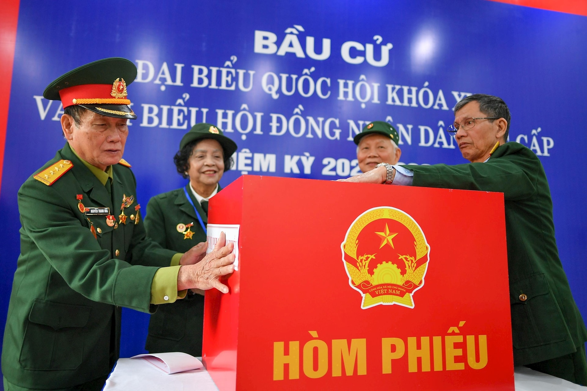 23 điểm bỏ phiếu ở Đống Đa sẵn sàng cho ngày bầu cử- Ảnh 5.